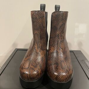 Musse & Cloud Brown Snake Print Ladies Boots. Size 39